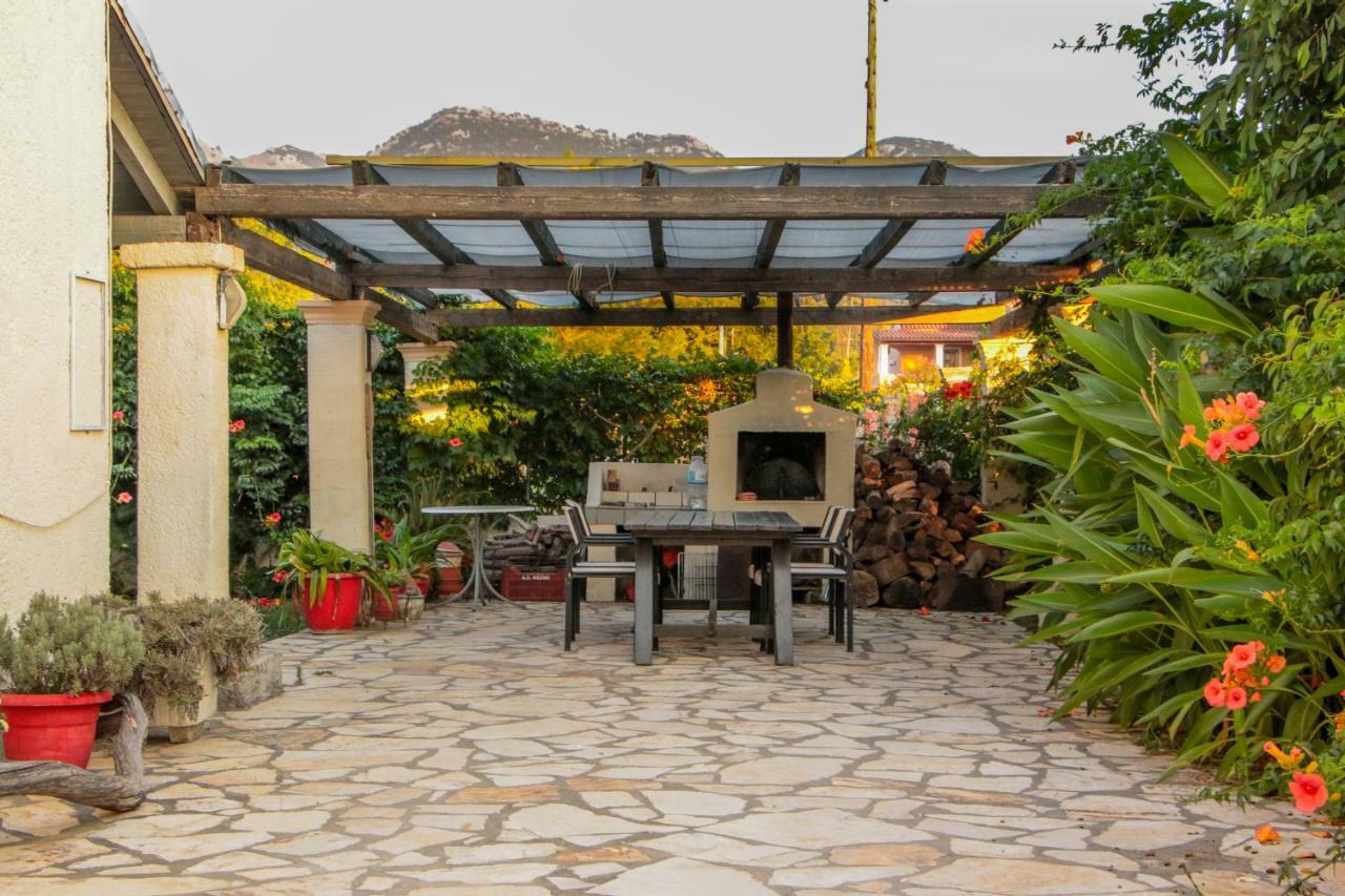 Lefkes 2 * Acharavi (Corfu)