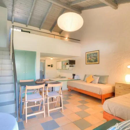 אצ'ארבי Lefkes Apartments 2 מראה חיצוני תמונה